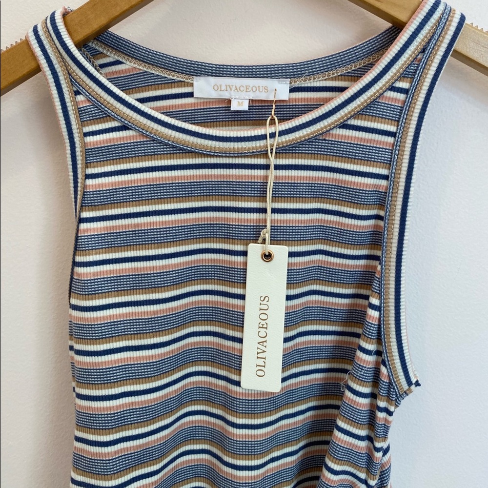 OLIVACEOUS RUCHED TOP - Picture 4 of 5